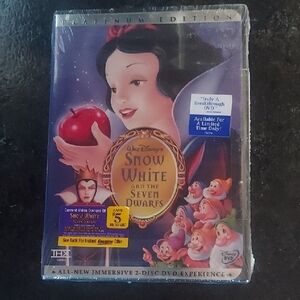 Disney Snow White Platinum Edition DVD - Red and Purple, NEW